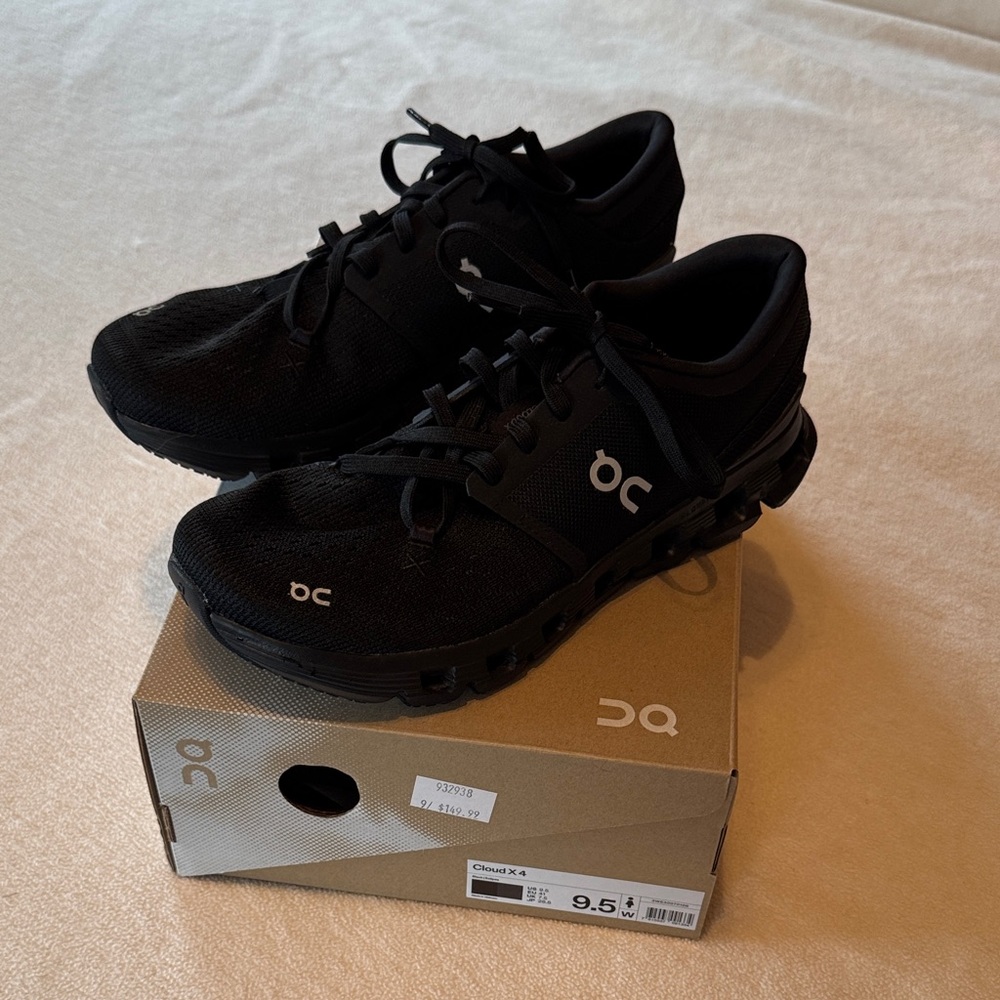 On Running Black Cloud X 4 Women's Athletic Shoes